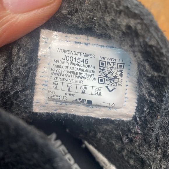 Womens Merrell winter boots size 7.5 check them out thanks 🙏 - Picture 8 of 8